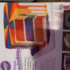 Checker board cake pan set